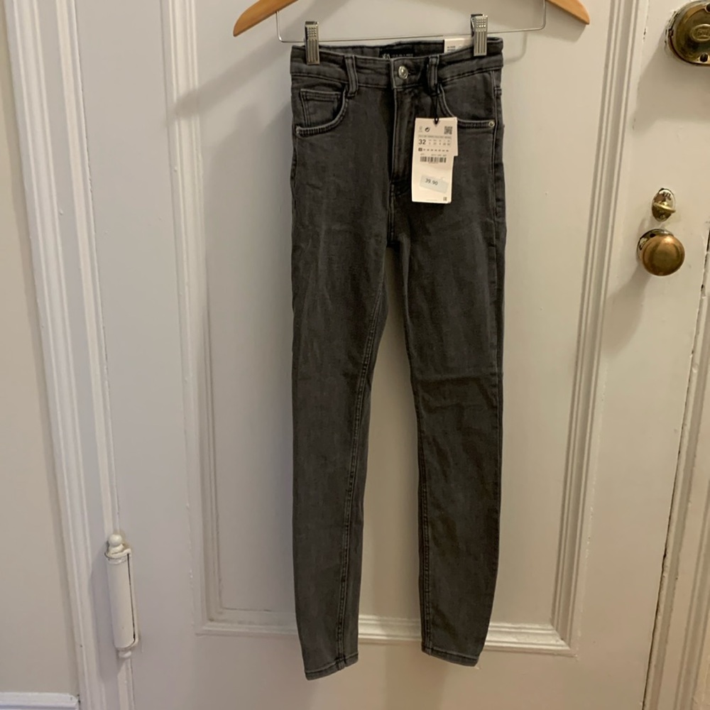 Zara jeans size 0